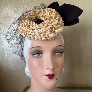 ORNATE 1930s' NAVY FELT TILT HAT WITH IVORY CURLY BAND TRIM + NAVY VEIL